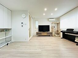 花園町1丁目　中古戸建 3LDKのリビング/ダイニング