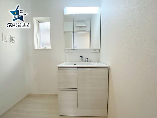 白で統一された可愛い洗面です！