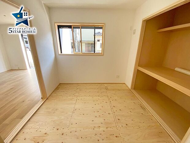 1階和室、4.5帖！キッズスペースやご家族でくつろぐスペースにも！