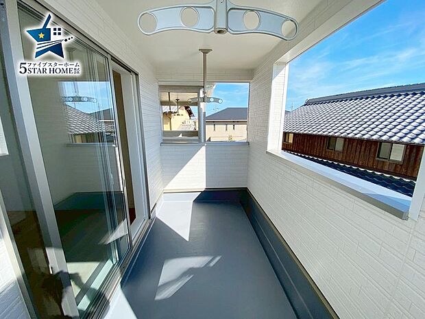 インナーバルコニーで急な雨でも安心です!