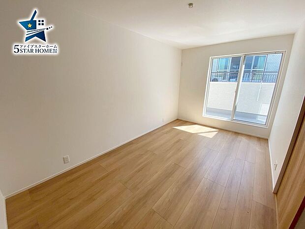 ベランダに繋がるお部屋です！