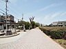 周辺：旧楠根川緑地 第5ブロックまで約460m 噴水が涼し気な公園です。桜など、季節の植物も愉しめ、小さなお子様とのお散歩コースや日々の癒しにぴったりです。