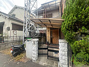 武庫之荘駅より徒歩35分 築50年 2階建の賃貸物件