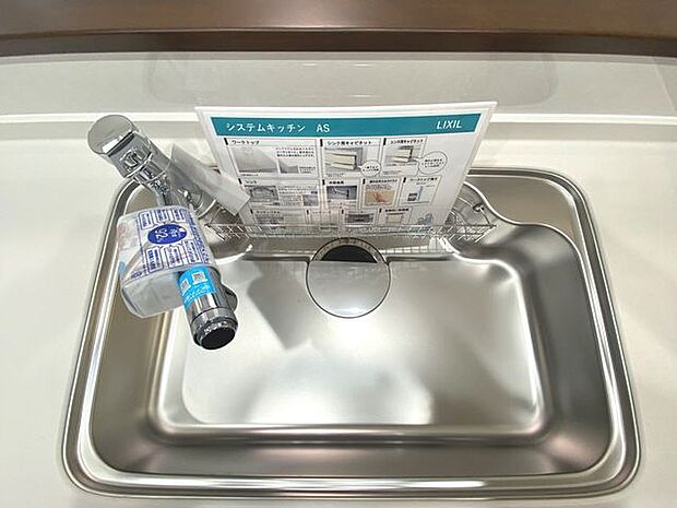 浄水機能付きキッチン水栓でお水の使用も安心！