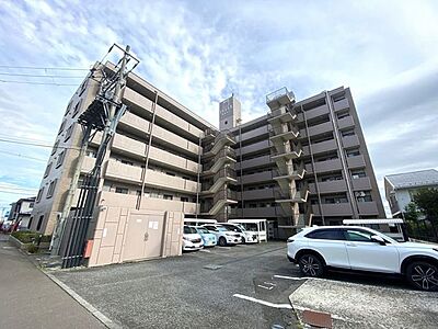 外観:ヨークベニマル徒歩2分・その他商業施設も徒歩圏に揃った暮らしに便利な環境です。 外観:ヨークベニマル徒歩2分・その他商業施設も徒歩圏に揃った暮らしに便利な環境です。
