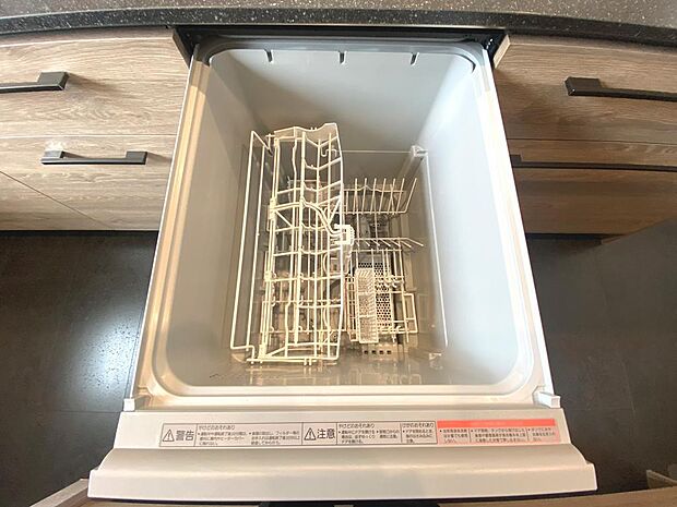 食洗機を完備しており毎日の洗い物時間を短縮!ご家族と過ごす時間が増えますね♪