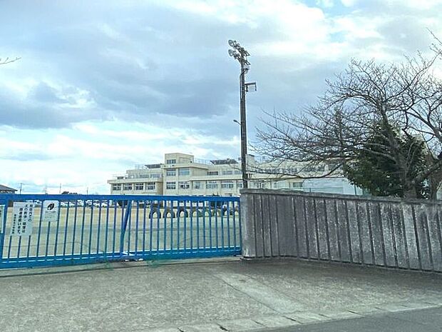 東四郎丸小学校 350m