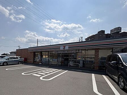 セブン-イレブン 仙台東中田店 200m