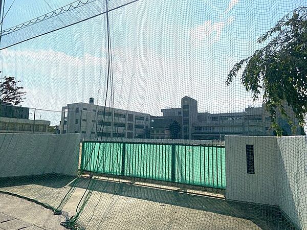 富沢中学校 120m
