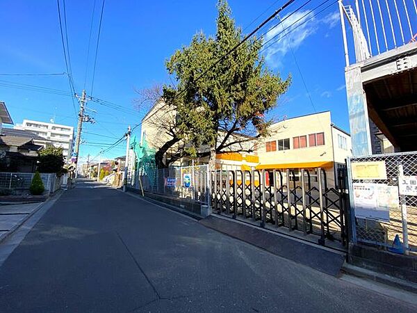 ひろせ幼稚園地下鉄長町駅より徒歩5分に位置しております。 100m