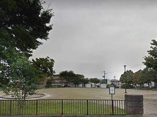 泉崎二丁目公園 30m