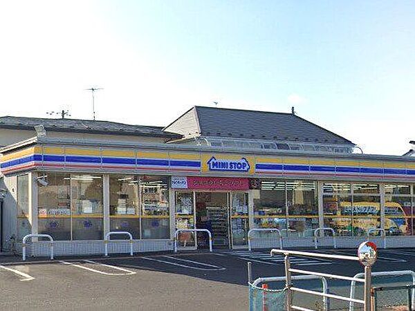 ミニストップ 仙台泉崎1丁目店 270m