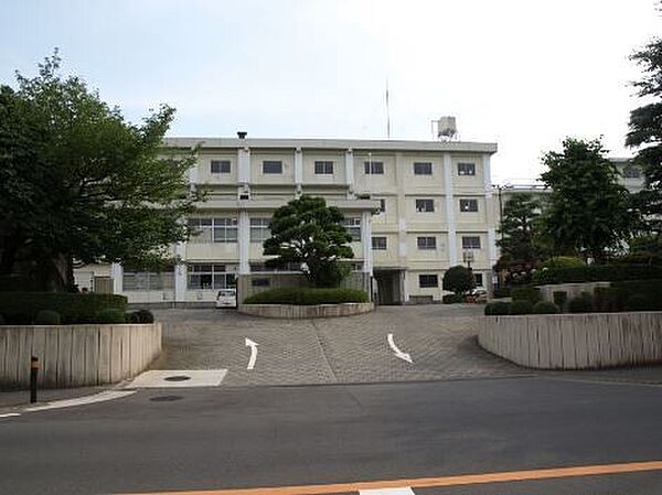 画像22:高校「神奈川県立秦野高校まで1347m」