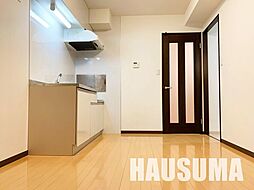 ローズガーデン 203 2階1Kのリビング/ダイニング