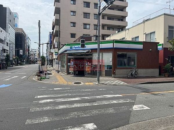 画像20:ファミリーマート　立川錦町二丁目店 徒歩3分。 200m