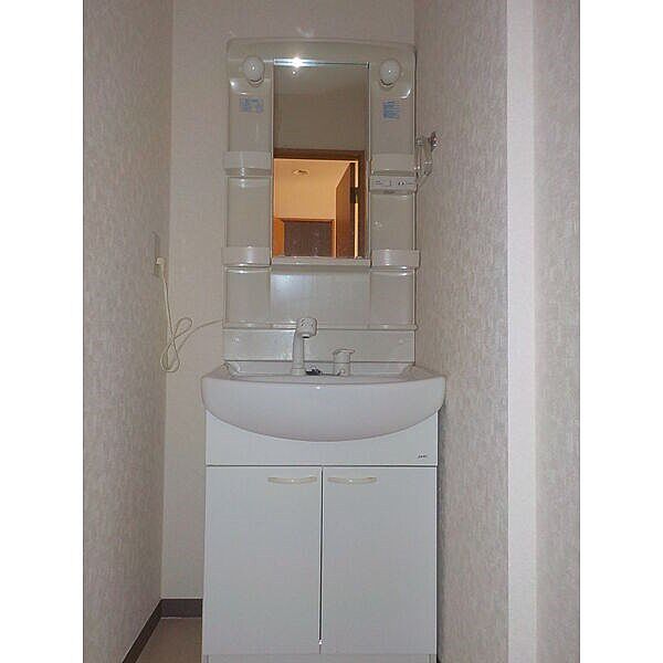 detached 栃木県下都賀郡壬生町幸町３丁目28-11

地図を見る