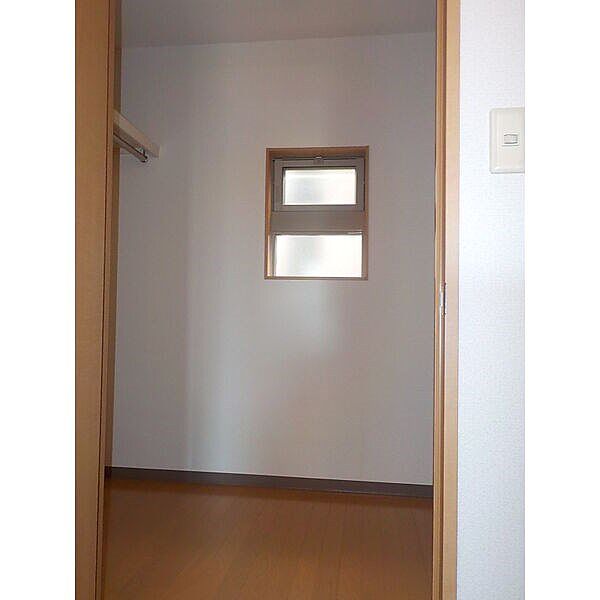 detached 栃木県下都賀郡壬生町幸町３丁目28-11

地図を見る