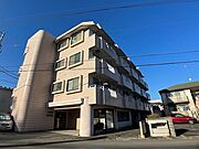 鶴田駅より徒歩11分 4階 築37年9ヶ月の賃貸物件