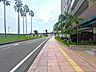 外観：前面道路含む現地写真
