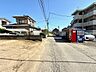 外観：前面道路含む現地写真