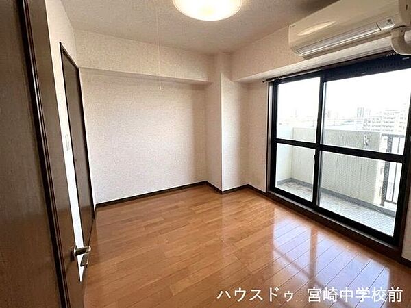 CGで家具、小物は消しています。