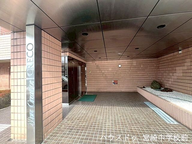 6 / 11