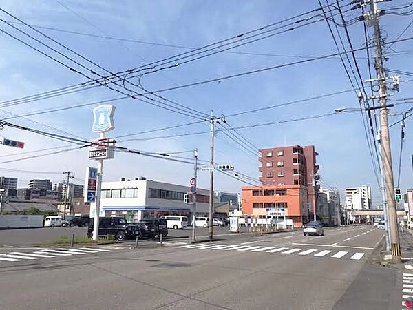 ローソン永楽町店宮崎市永楽町にある飲食品、日用品を扱うコンビニエンスストアチェーン。 660m