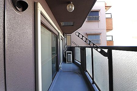 東向きバルコニー
