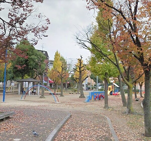 中加賀屋公園まで徒歩3分
