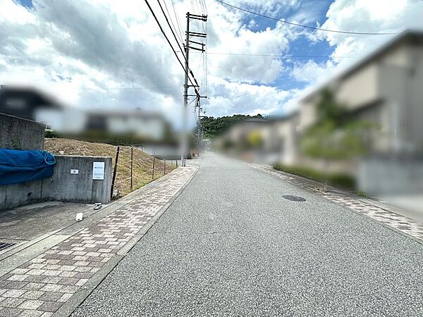 自由な発想を形にする、約68坪の二面道路角地。陽光が降り注ぐ理想の住まいを。