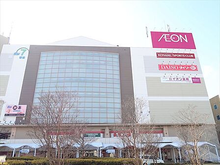 イオン 北千里店（575m）