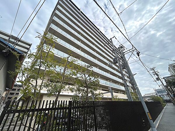 外観：327002224703