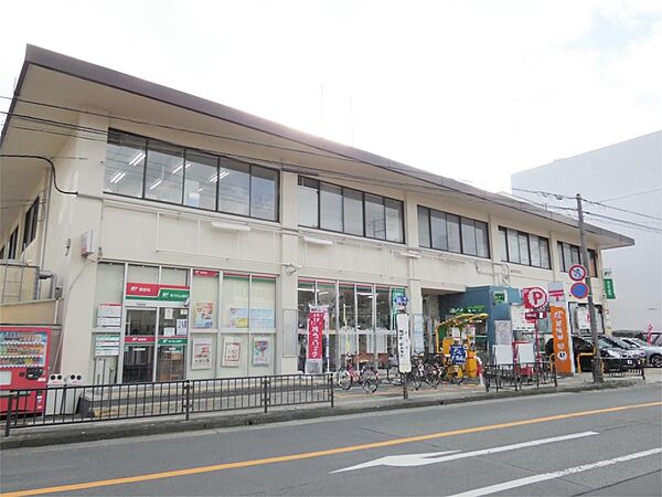 川西郵便局（238m）