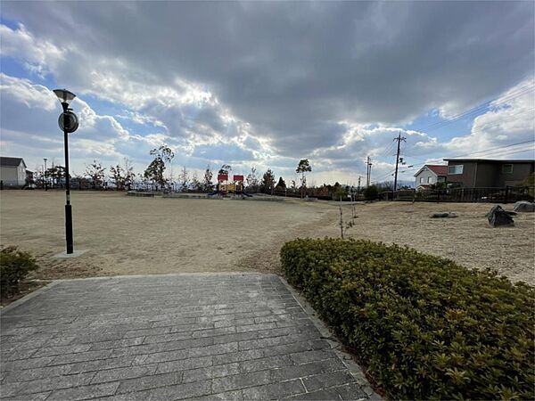 山手台東きんもくせい公園（279m）