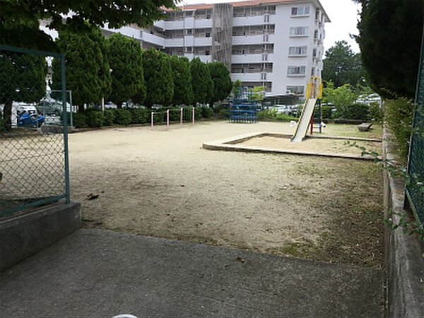 逆瀬台一丁目公園（474m）