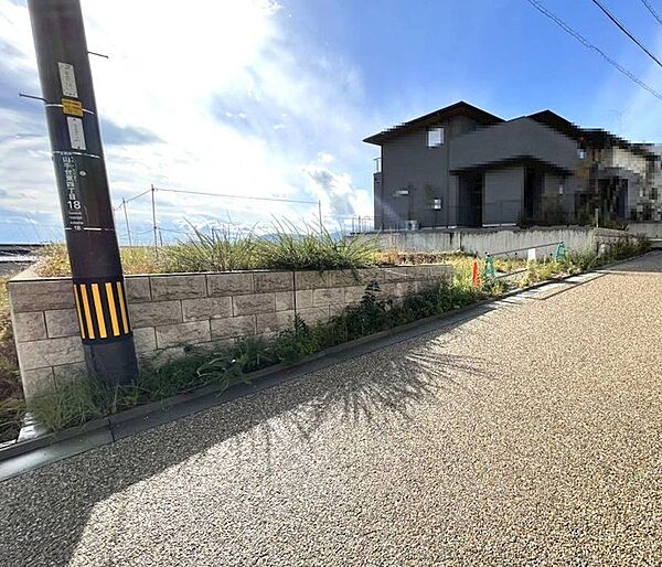 北東側道路：幅員約6m