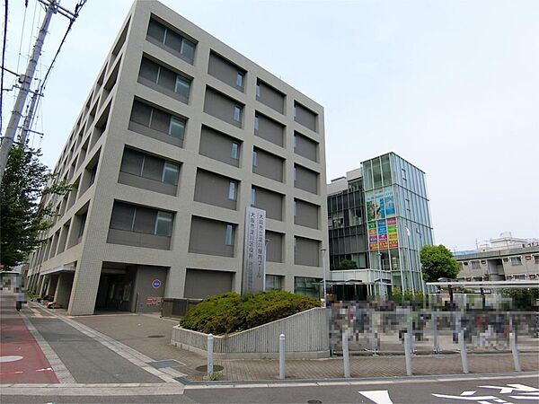 大阪市淀川区役所（193m）
