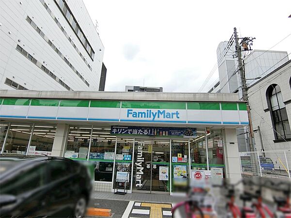 ファミリーマート天六北店（115m）