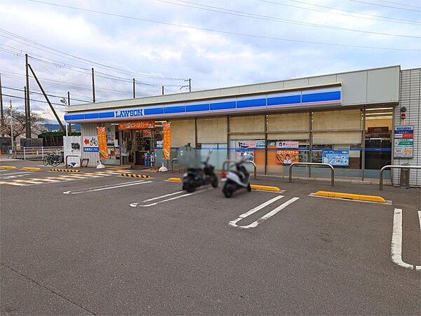 ローソン 高槻川添一丁目店（721m）