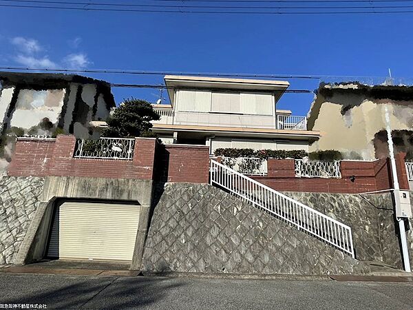 外観：328000488000