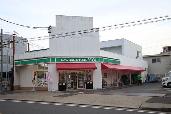 画像24:ローソンストア100　名東香流店