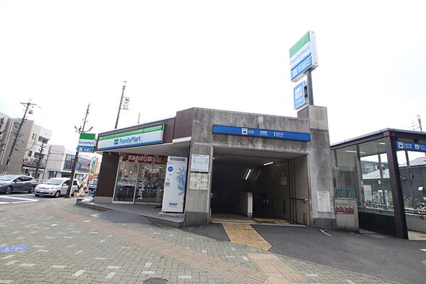 画像16:ファミリーマート　岩塚駅前店