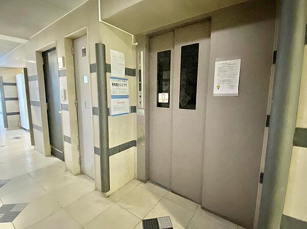 エレベーターあり。荷物の多い時など安心です♪R６年にリニューアル工事済。