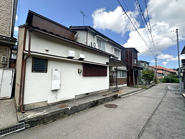 外観：317000011024