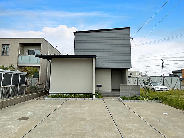 外観：317000011027