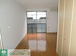 シャングリラ 102 1階1Kのリビング/ダイニング