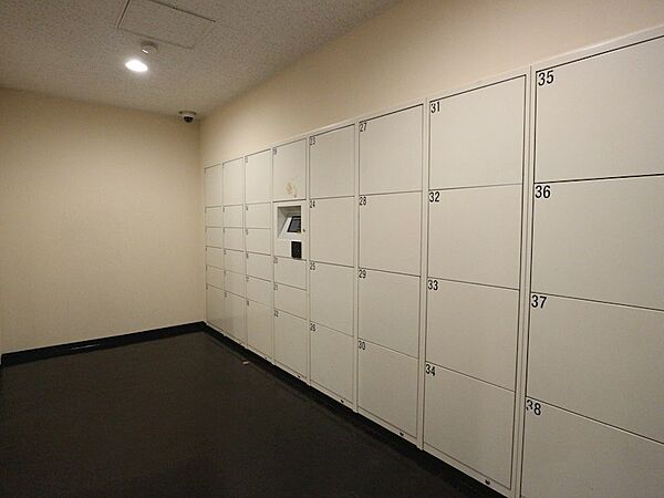 【宅配ボックス】留守中にもお荷物を受け取れる便利な宅配ボックス