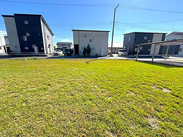 前面の景観です。すでに家が建っているので景観があまり変わることがありません