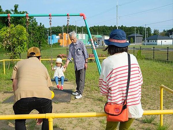 親子三世代で楽しめる公園。近場も含め計7ヶ所の公園があります