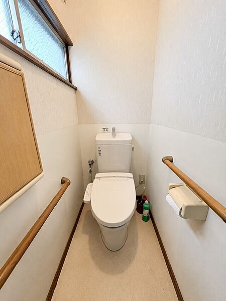 AI加工により明るさ調整した画像です。実際の建物　細部設備について異なる場合があるがございます。予めご了承ください。